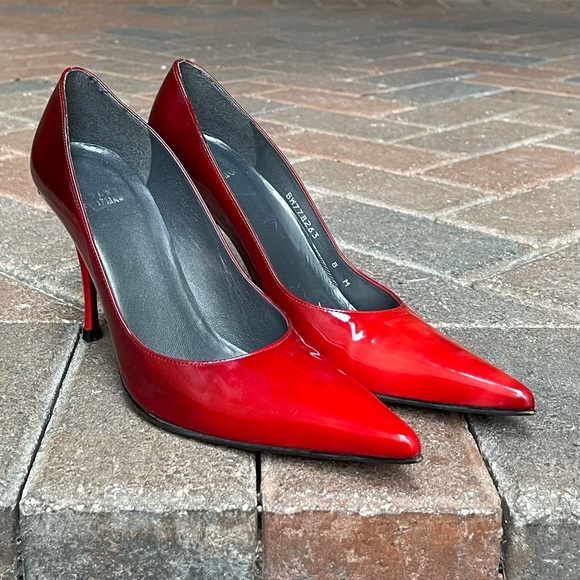 Stuart Weitzman red ombré patent leather pumps - Picture 7 of 9